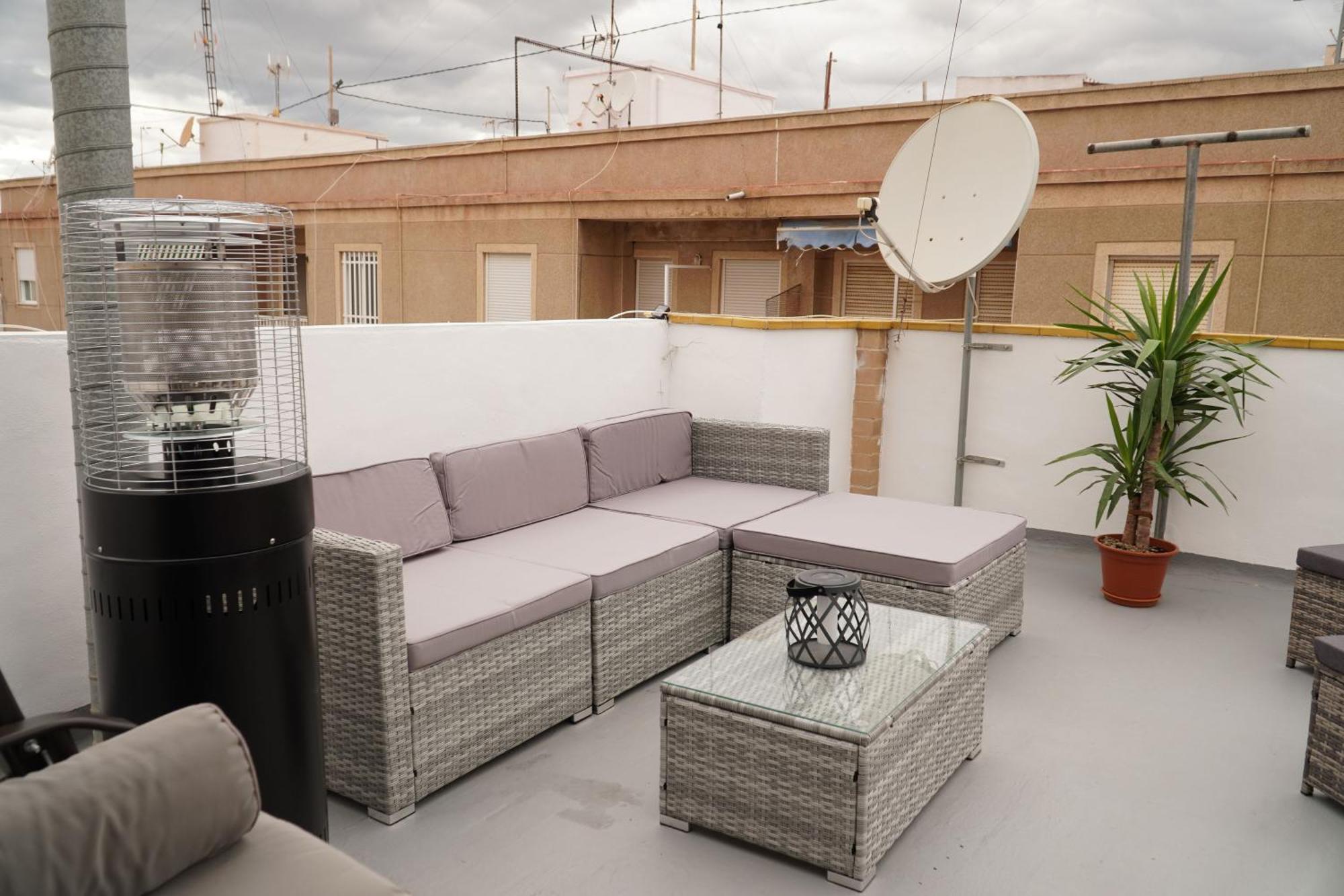 Parsami Suites ซานตาโปลา ภายนอก รูปภาพ